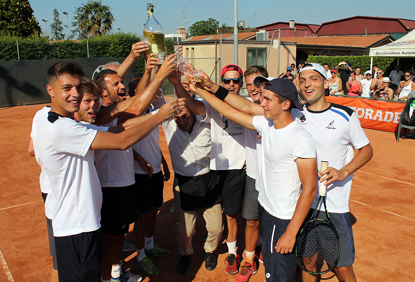 Albinea gode: il Circolo tennis  è promosso in serie A2!