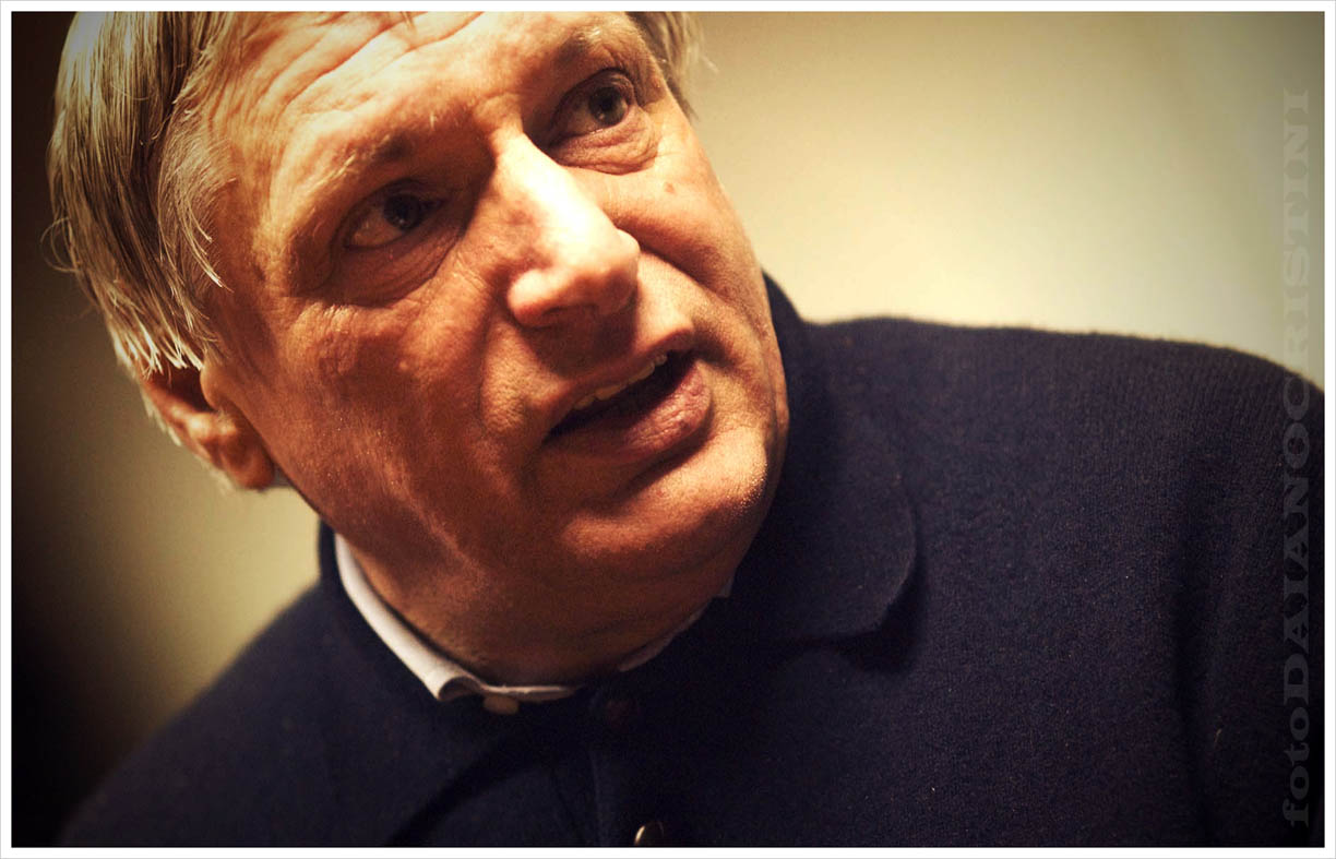 TESTAMENTO: DON CIOTTI E BERGONZONI DIALOGANO SUI MASSIMI SISTEMI