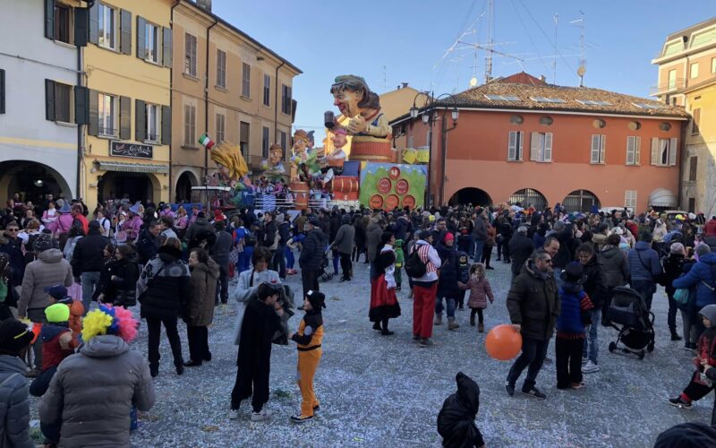 Le IMMAGINI più belle della prima sfilata